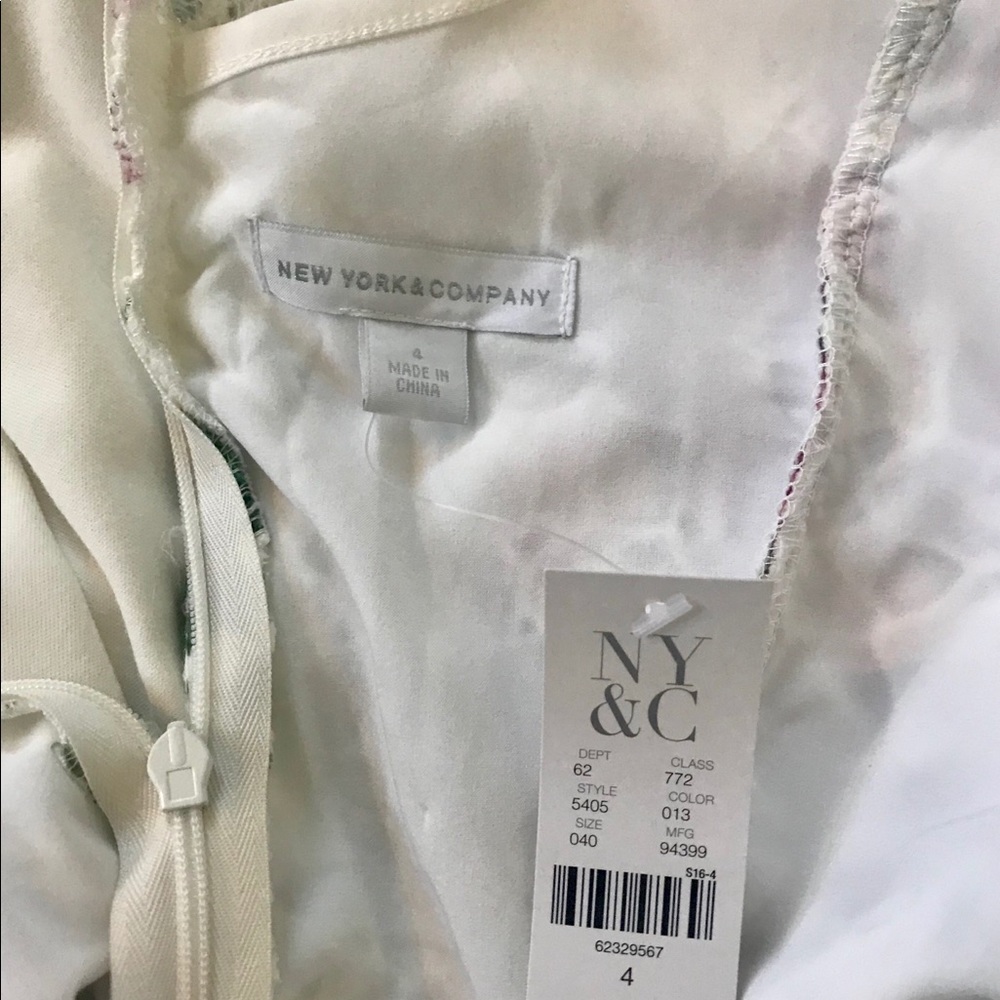 NWT New York & Co Knee Length White & Floral Dress - Picture 4 of 8